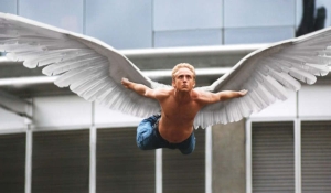 Warren Worthington III aka 'Angel' from 'X-Men - The Last Stand' looks much like some reported sightings of winged humanoids. This image is copyrighted to those who own the copyright of the film.